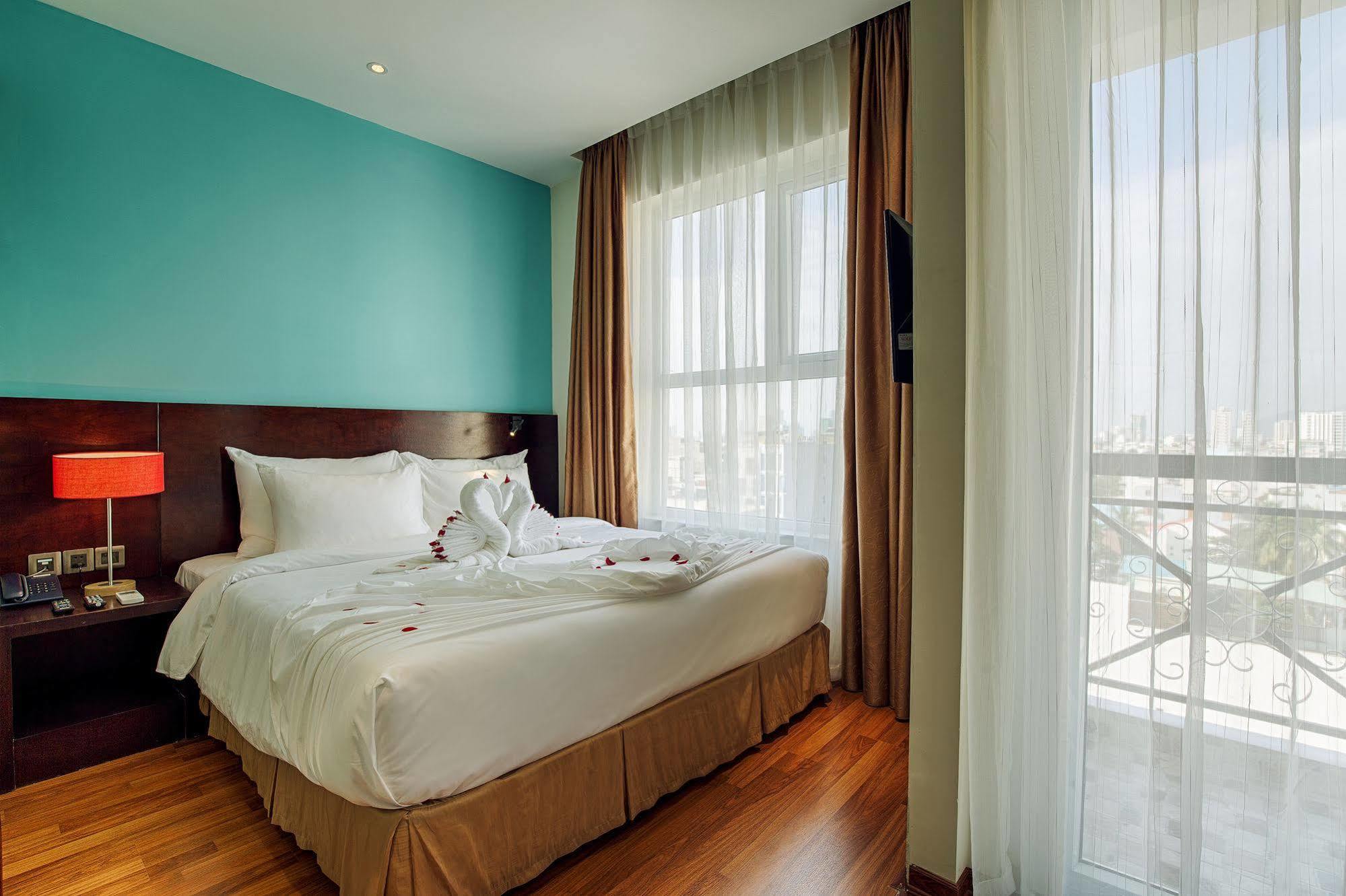 Sofia Suite Hotel Danang Εξωτερικό φωτογραφία