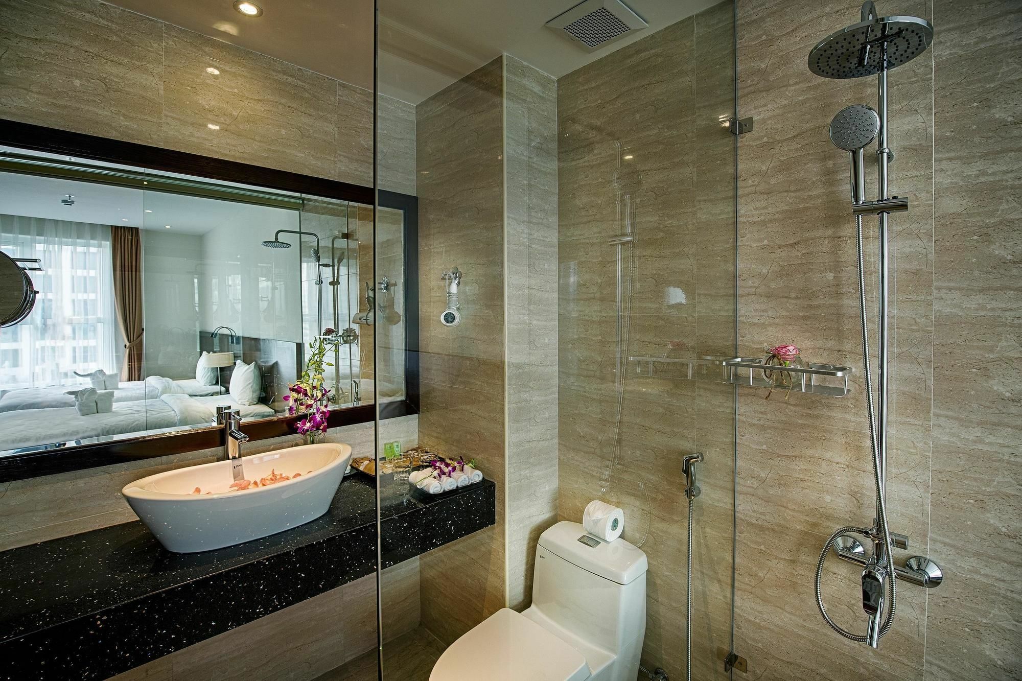 Sofia Suite Hotel Danang Εξωτερικό φωτογραφία